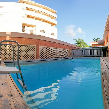 Uw Oasis Hotel La Ceiba Exterior photo