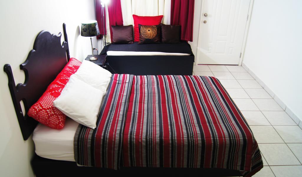 Uw Oasis Hotel La Ceiba Room photo